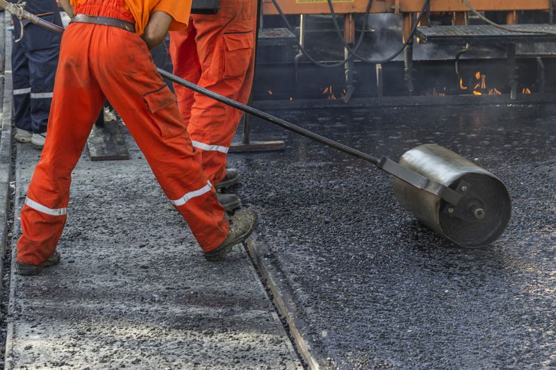 How Long Does Asphalt Pavement Last? Lifespan, Maintenance, And Repair Tips